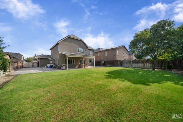 9307 Liberty Island Drive, Bakersfield, CA 93311