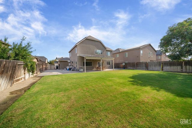 9307 Liberty Island Drive, Bakersfield, CA 93311