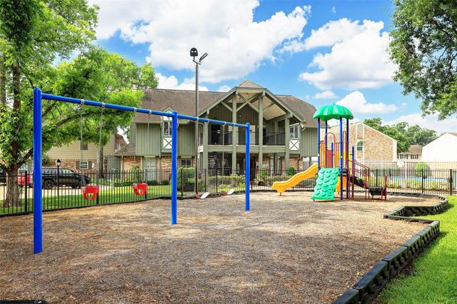 2147 Winrock Boulevard 31, Houston, TX 77057