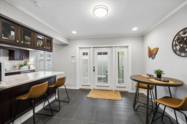 2147 Winrock Boulevard 31, Houston, TX 77057
