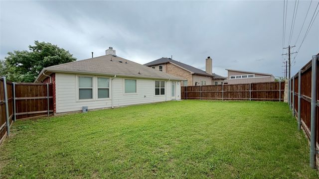 1821 Shoebill Drive, Little Elm, TX 75068