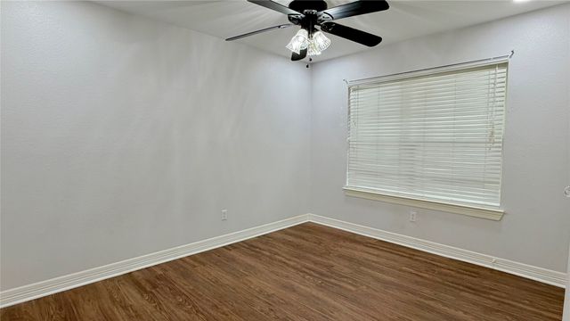 1821 Shoebill Drive, Little Elm, TX 75068