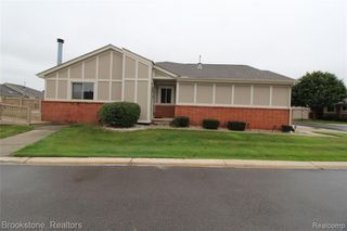 42266 Brookview Lane 1, Clinton Township, MI 48038