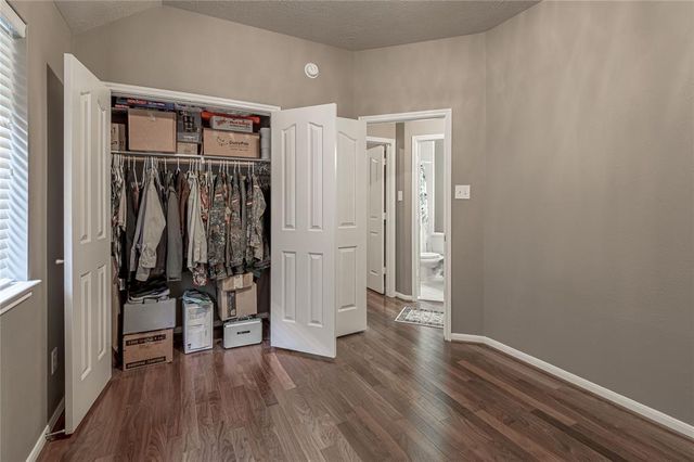 120 Fairway View Lane, Conroe, TX 77356