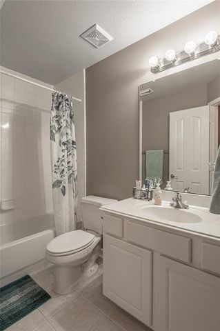 120 Fairway View Lane, Conroe, TX 77356
