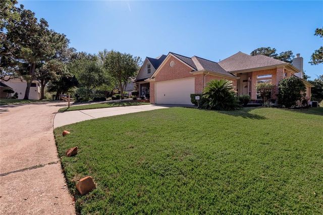 120 Fairway View Lane, Conroe, TX 77356