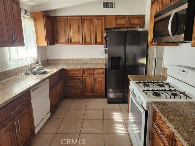 610 Helensburg Street, Glendora, CA 91740