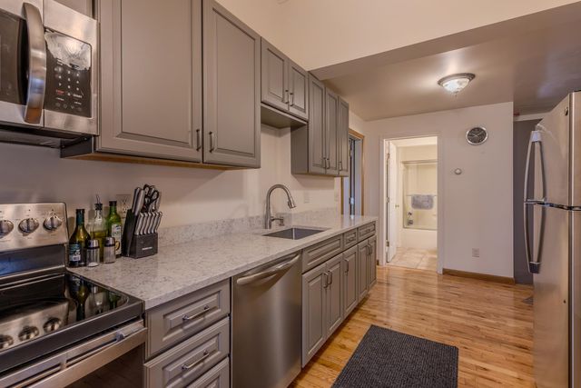 3191 Route 30, Dorset, VT 05251