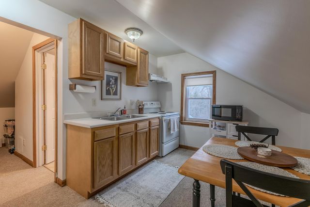 3191 Route 30, Dorset, VT 05251