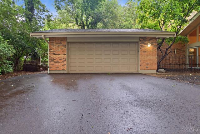 3622 Lobelia Drive, Blue Ash, OH 45241