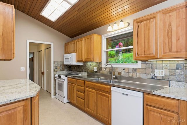 3622 Lobelia Drive, Blue Ash, OH 45241
