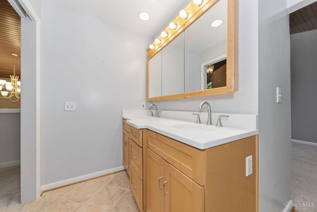 3622 Lobelia Drive, Blue Ash, OH 45241