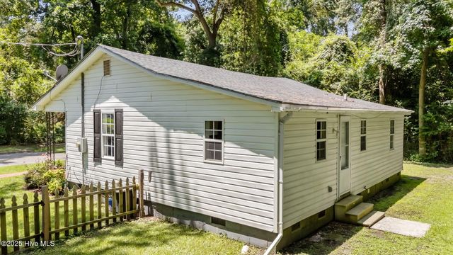 3303 N Jefferson Street, Fountain, NC 27829