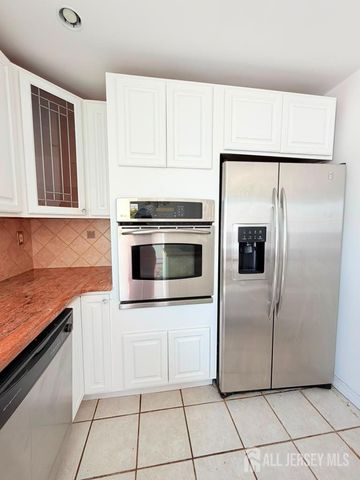68 Daniel Street, Carteret, NJ 07008