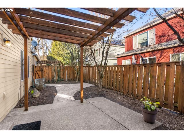 782 Ne 61ST Ave, Hillsboro, OR 97124