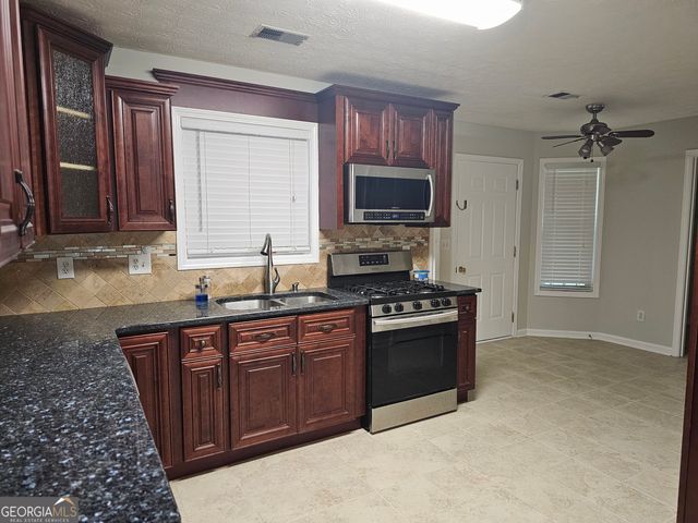 1822 Hayden Mill Court, Lawrenceville, GA 30043