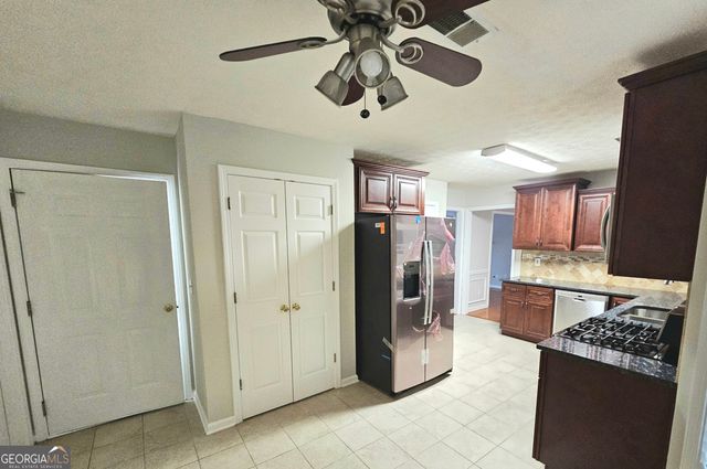 1822 Hayden Mill Court, Lawrenceville, GA 30043