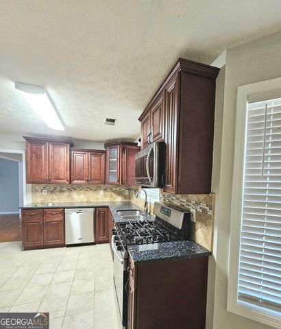 1822 Hayden Mill Court, Lawrenceville, GA 30043