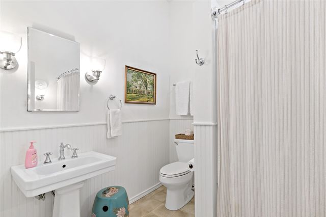 541 S Main Street, Paris, TX 75460