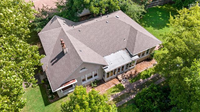 541 S Main Street, Paris, TX 75460