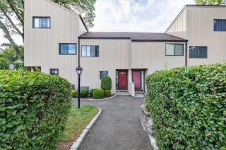 100 Hope Street 8, Stamford, CT 06906