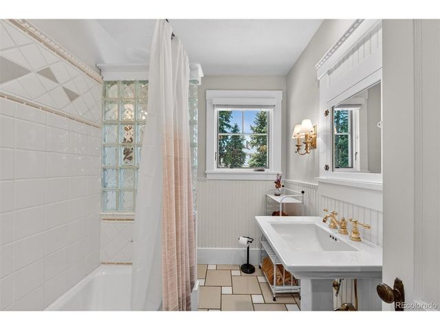 5034 Utica St, Denver, CO 80212