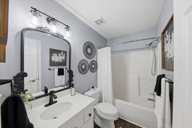 305 Pamela Place, Canton, GA 30115
