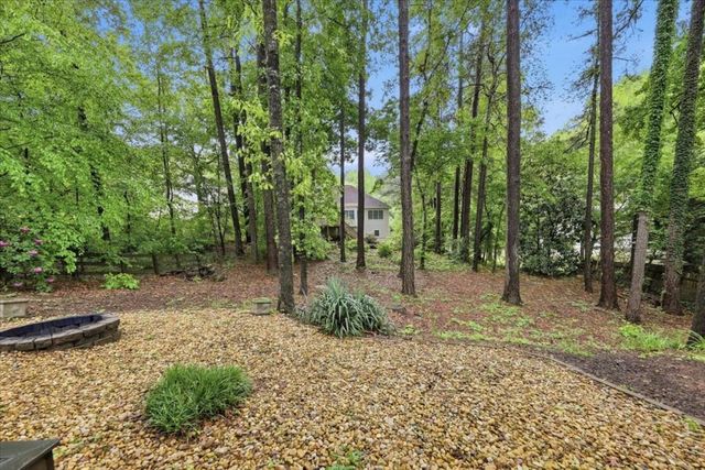 305 Pamela Place, Canton, GA 30115