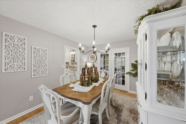305 Pamela Place, Canton, GA 30115