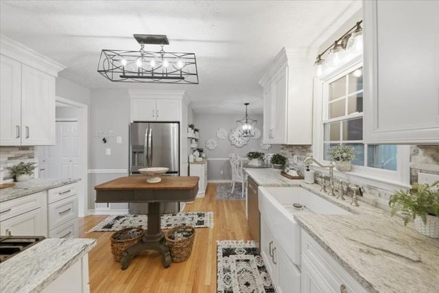 305 Pamela Place, Canton, GA 30115