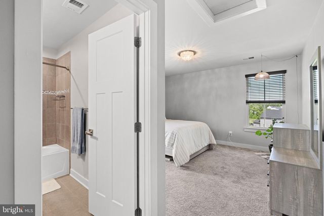 6468 BOB WHITE DR, Warrenton, VA 20187