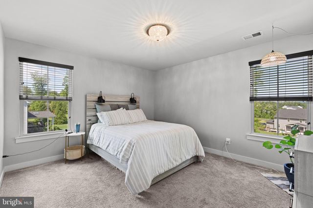 6468 BOB WHITE DR, Warrenton, VA 20187