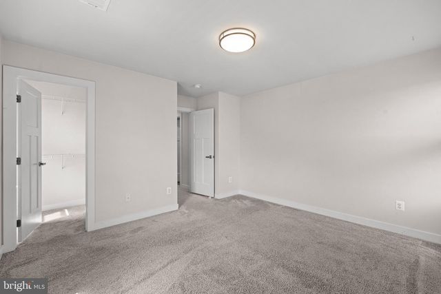 6468 BOB WHITE DR, Warrenton, VA 20187