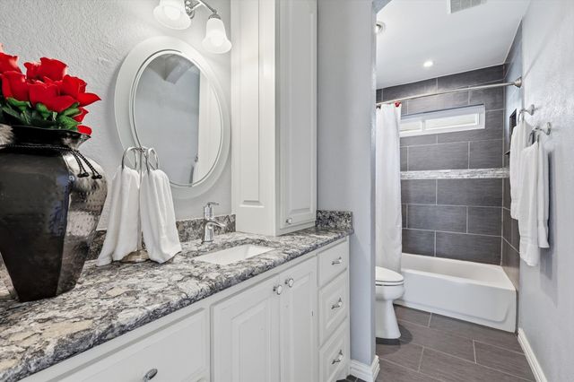 5901 Rushing Creek Court, Haltom City, TX 76137