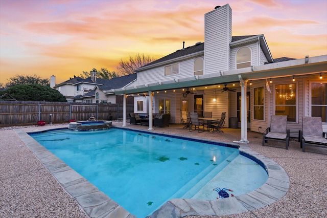 5901 Rushing Creek Court, Haltom City, TX 76137