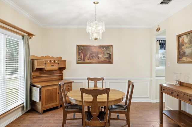 5901 Rushing Creek Court, Haltom City, TX 76137