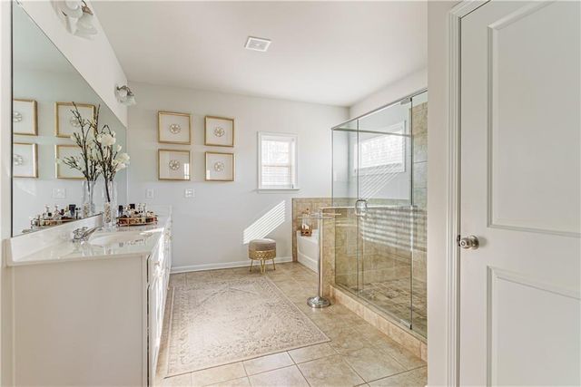 7835 Brewton Creek Dr, Cumming, GA 30028