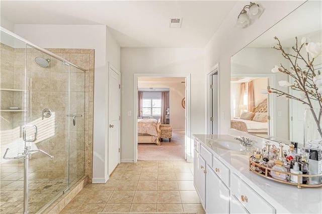 7835 Brewton Creek Dr, Cumming, GA 30028