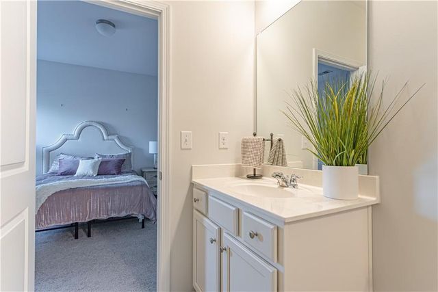 7835 Brewton Creek Dr, Cumming, GA 30028