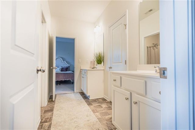 7835 Brewton Creek Dr, Cumming, GA 30028