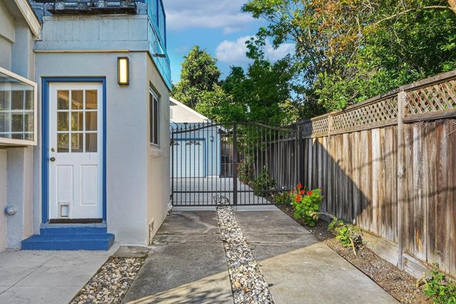 205 Caldwell Avenue, Los Gatos, CA 95032