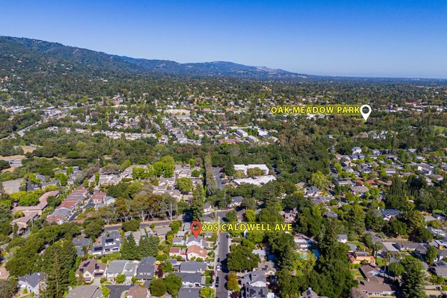 205 Caldwell Avenue, Los Gatos, CA 95032