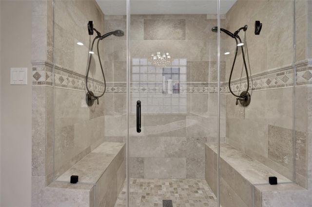 2814 S Cotswold Manor Drive, Kingwood, TX 77339