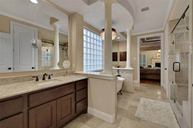 2814 S Cotswold Manor Drive, Kingwood, TX 77339
