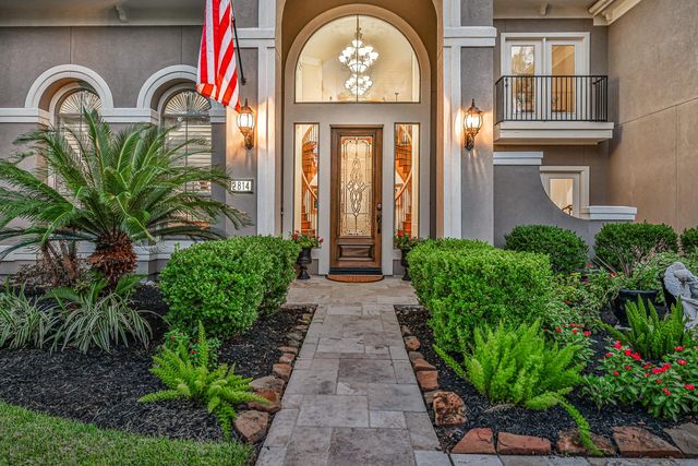 2814 S Cotswold Manor Drive, Kingwood, TX 77339