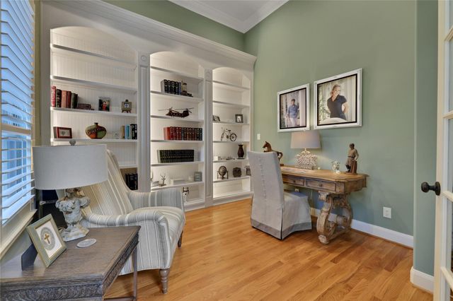 2814 S Cotswold Manor Drive, Kingwood, TX 77339