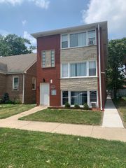 13912 S Edbrooke Avenue, Riverdale, IL 60827