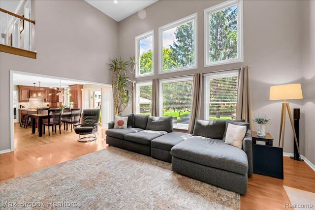 4086 Arcadia Drive, Auburn Hills, MI 48326