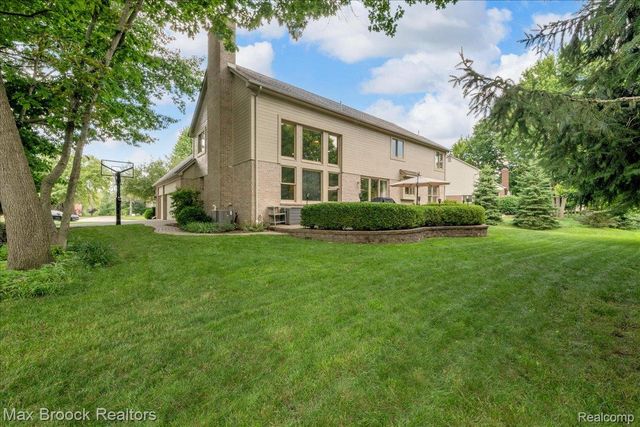 4086 Arcadia Drive, Auburn Hills, MI 48326