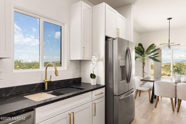 3723 E Wetstones Road, Vail, AZ 85641